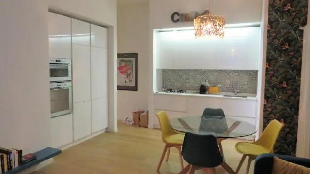 Apartment Home4Youmilano